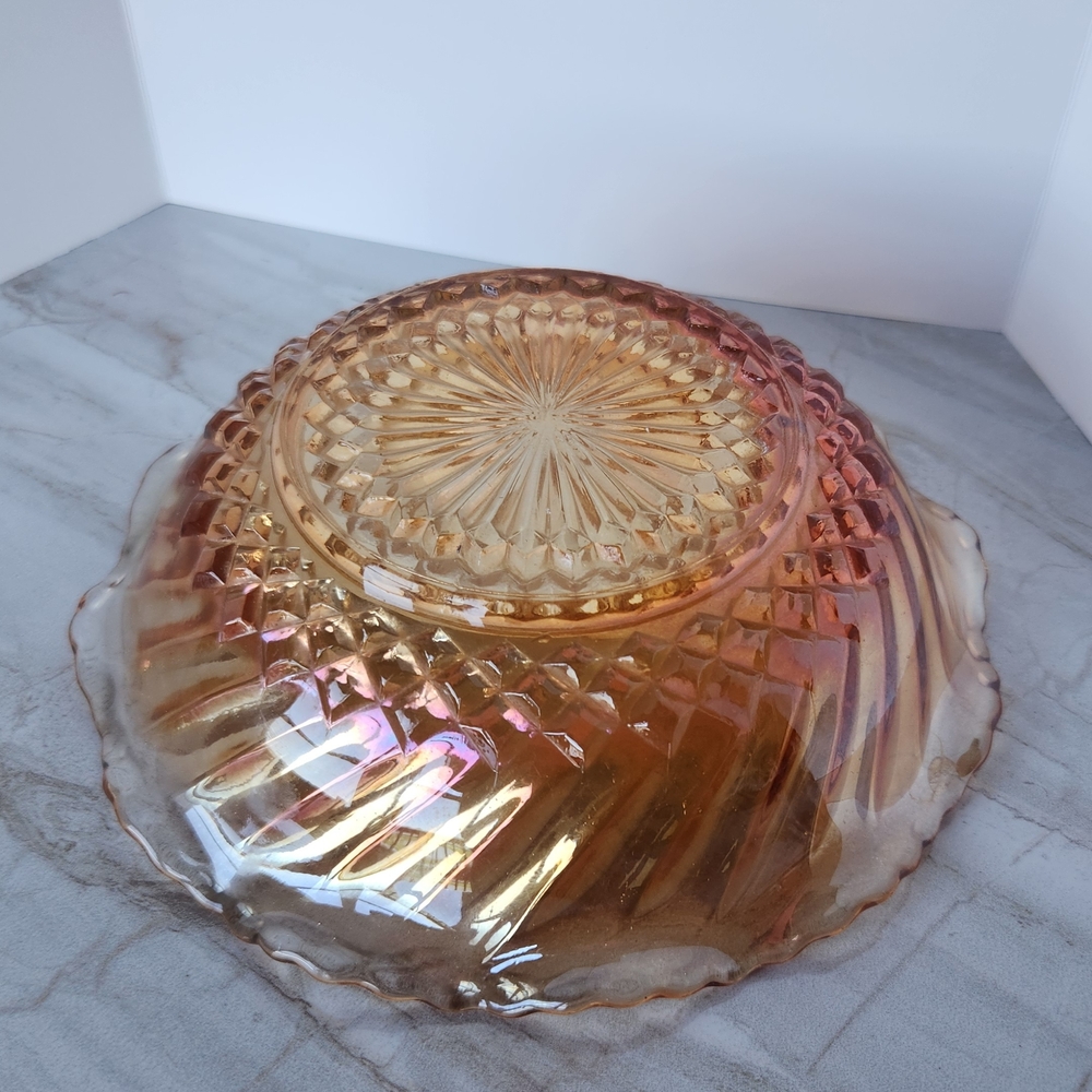 Anchor Hocking Amber Glass Decorative Bowl - Picture 3 of 7